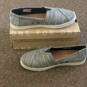 TOMS Avalon slip on sneakers
